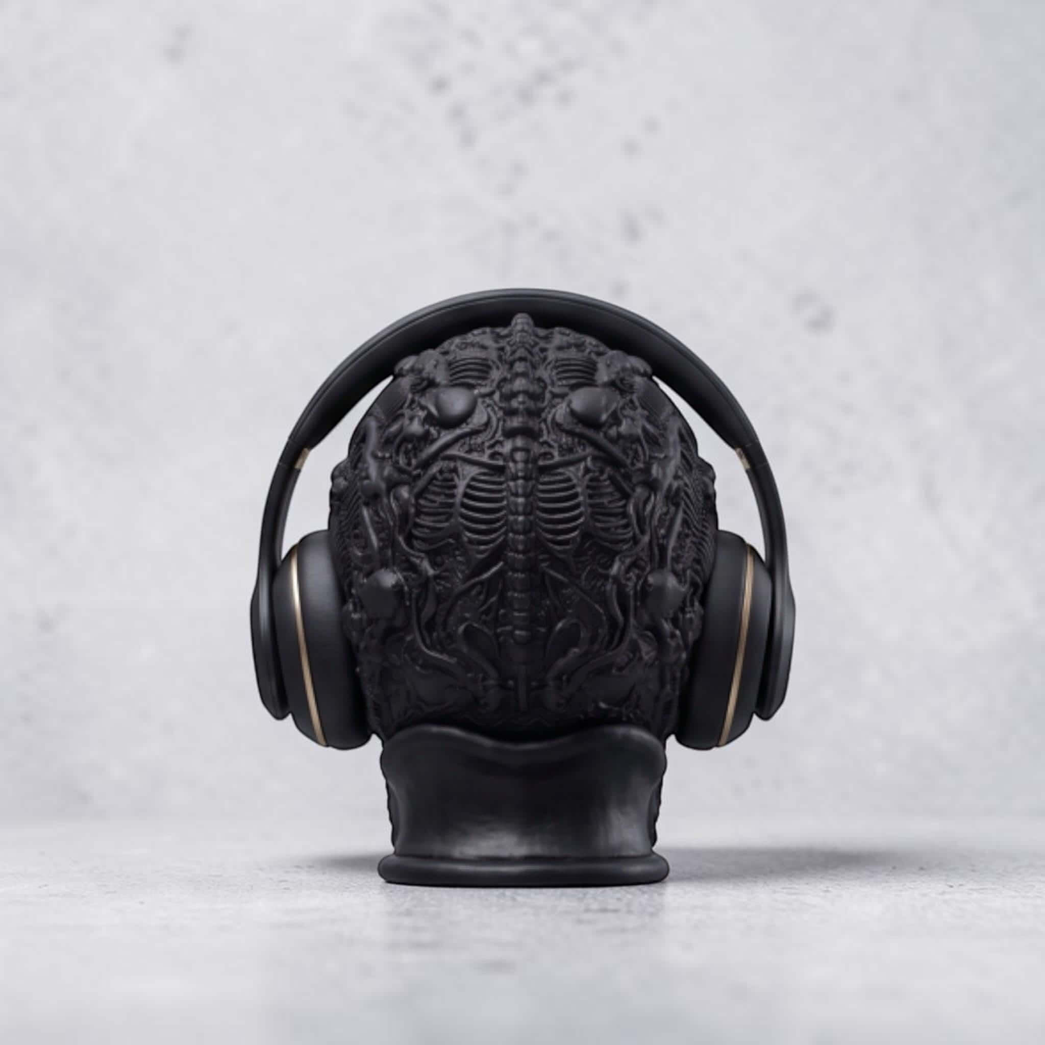 Gothic Skull Headphone Holder – Baroque Ornamental Desk Stand – 3D printed headphone stand detail 9