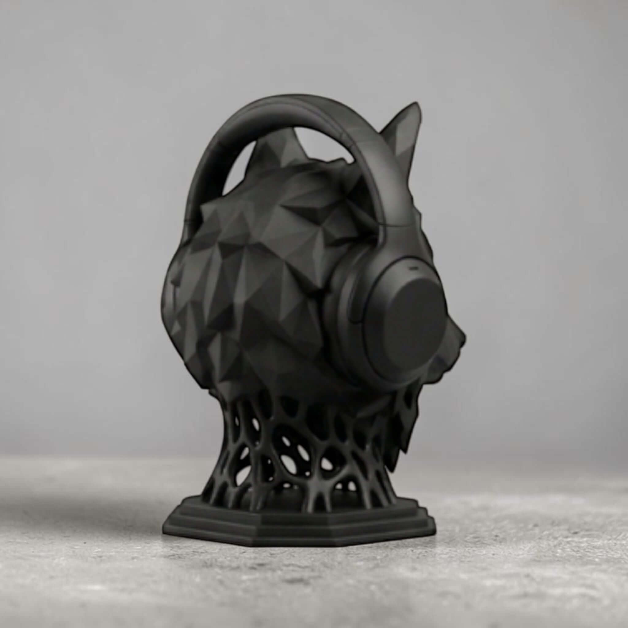 Geometric Wolf Headphone Stand – Matte Black Minimalist Edition – 3D printed headphone stand detail 13