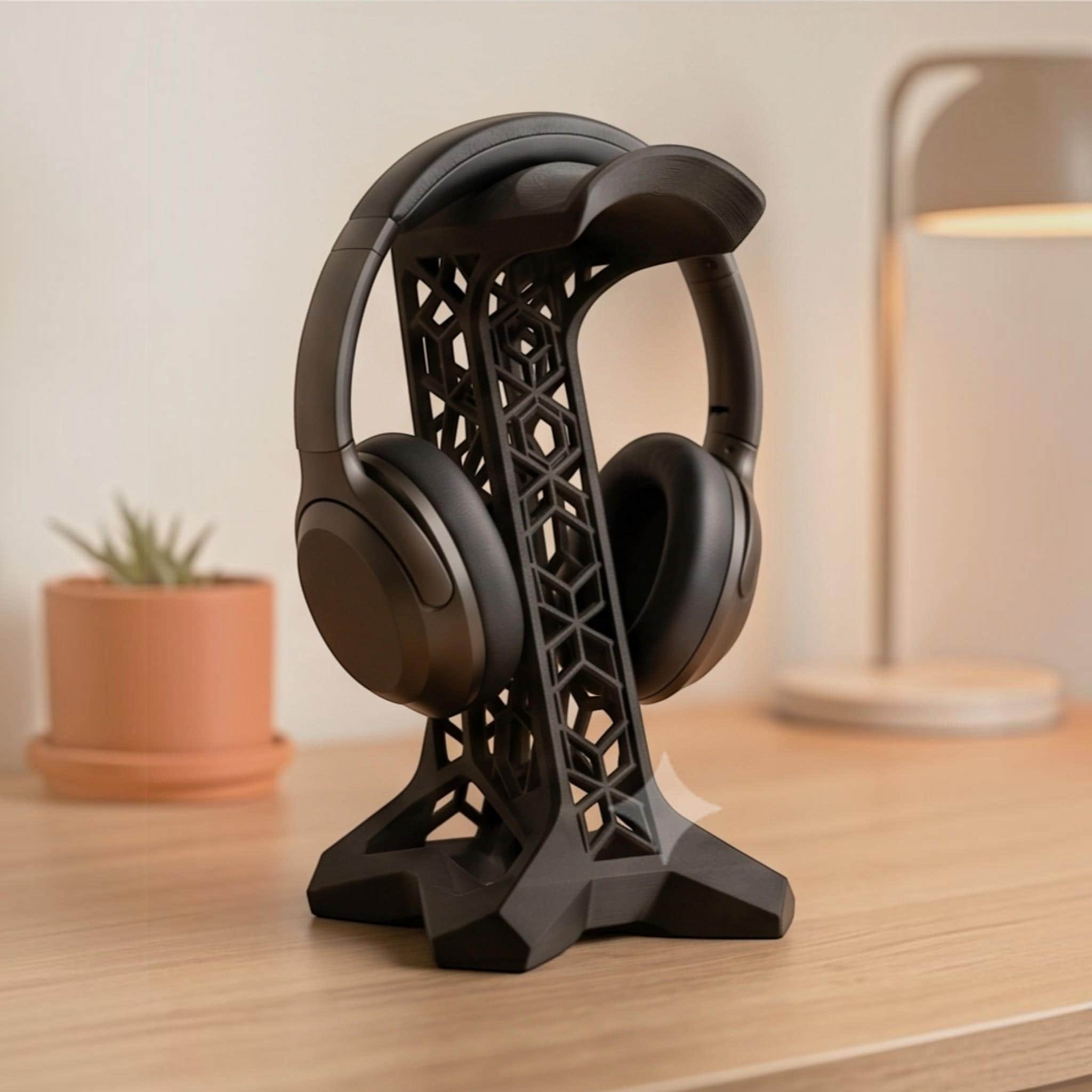 Geometric Lattice Headphone Stand – 3D Printed Black Studio Dock – 3D printed headphone stand detail 1