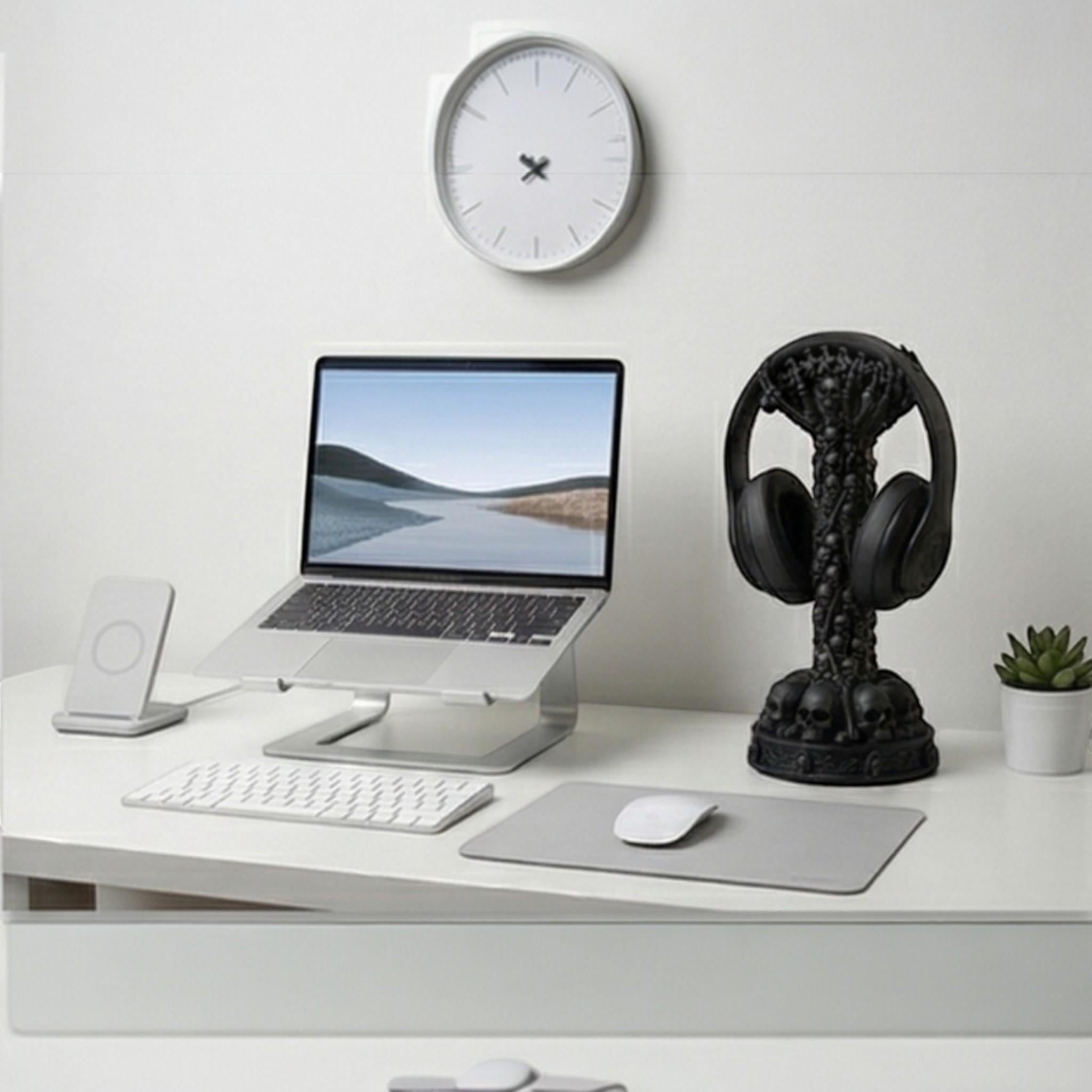 Skull Column Headphone Stand – Gothic Gaming Desk Decor – 3D printed headphone stand detail 9